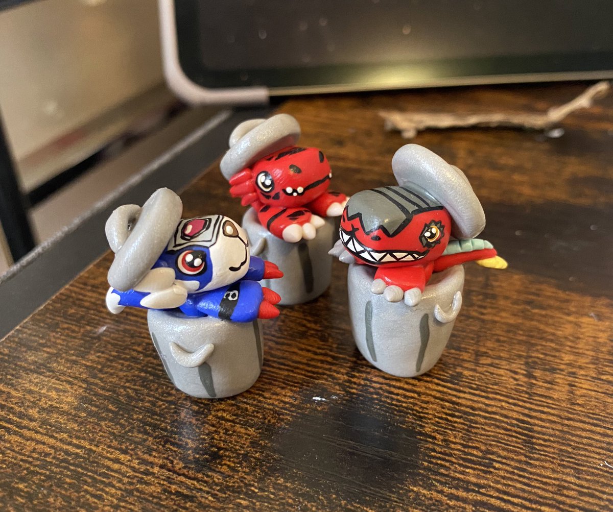 cptcinnabun 🩷 shop open tweet media