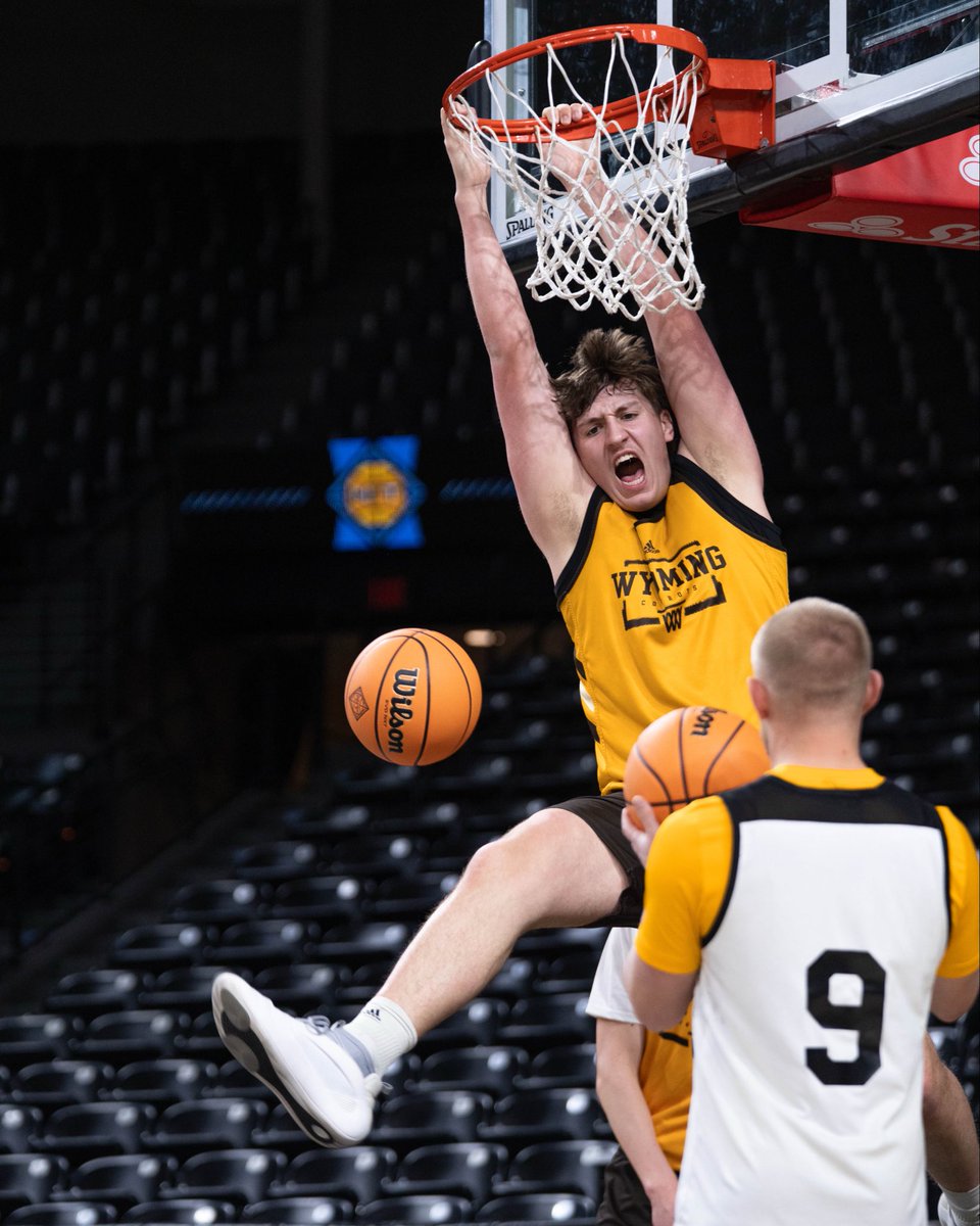 Wyoming Cowboy Basketball tweet media