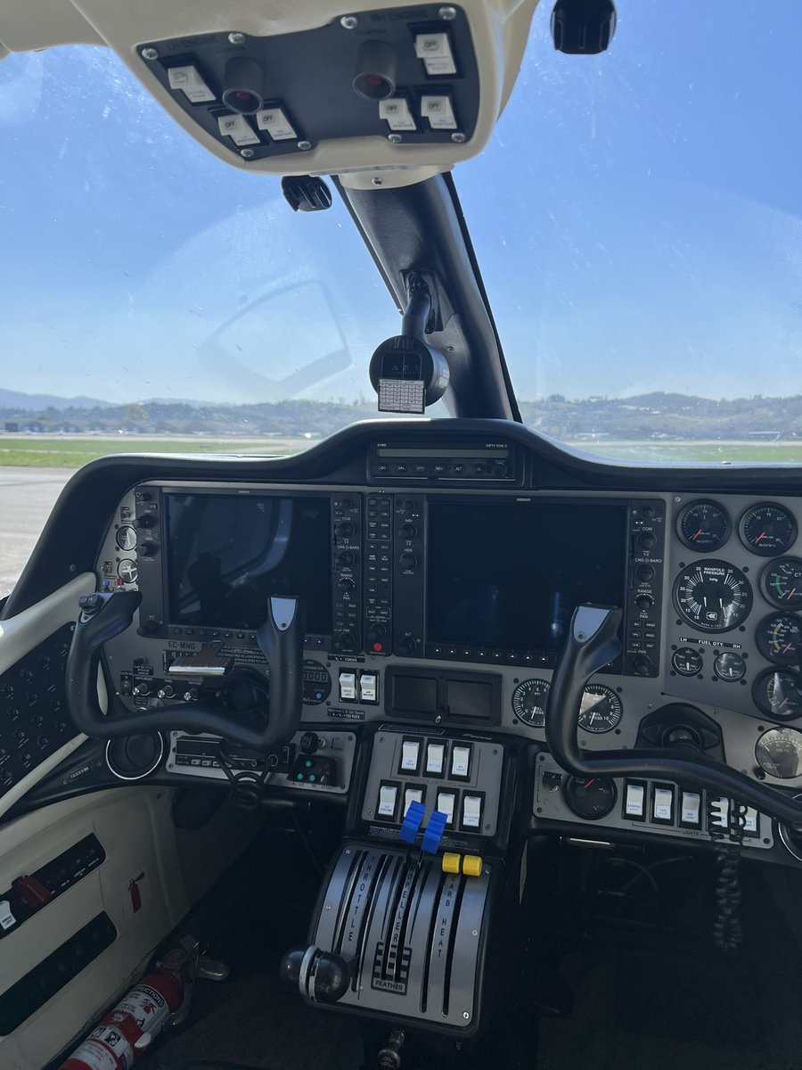 BcnSpotter🛫 tweet media