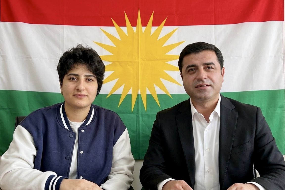 Sanki yarsın özlerim seni 🫀
#selahattindemirtaş ♥️