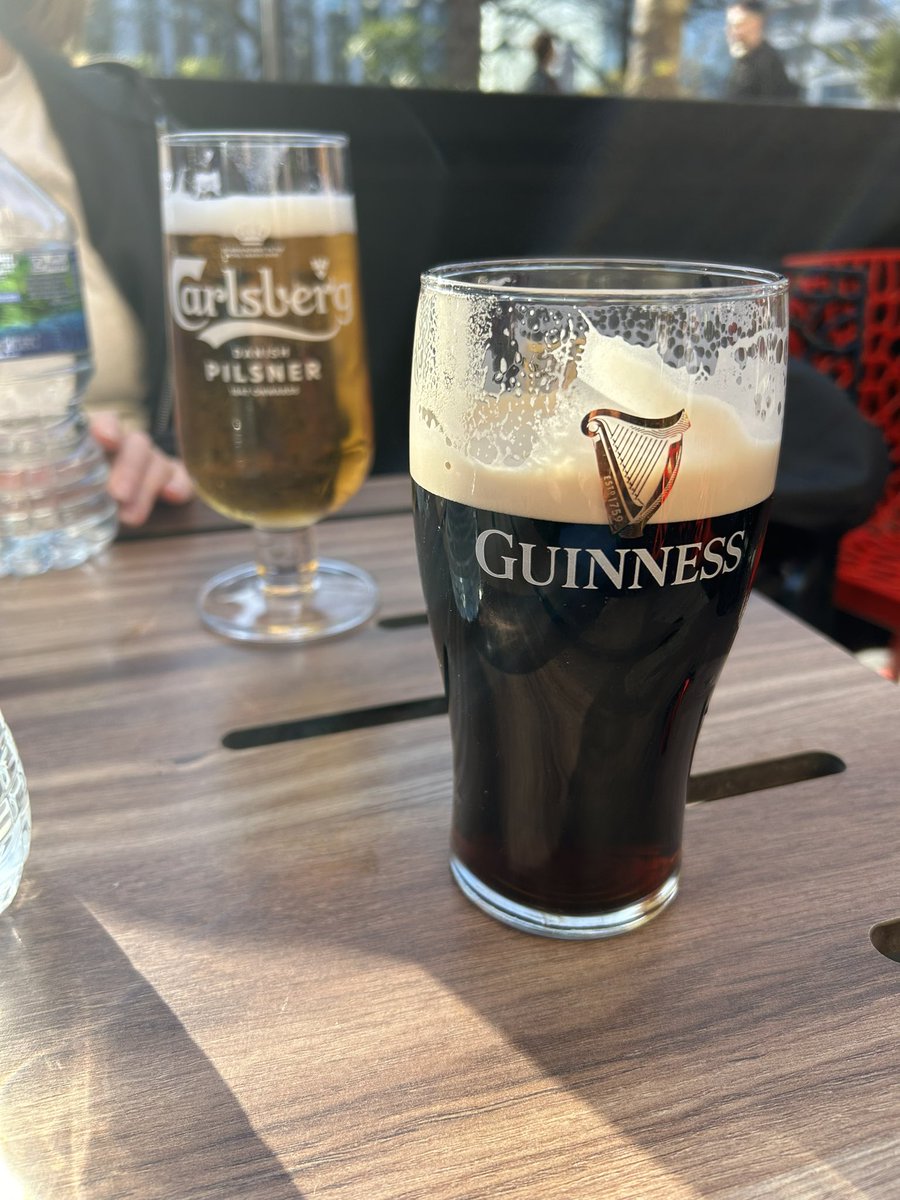 ian hunter tweet media