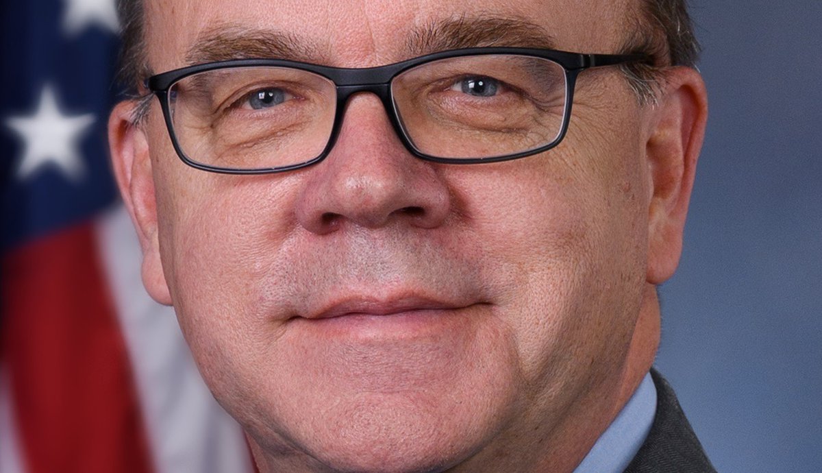 Prominent voices clash over the Iran conflict as Rep. Jim McGovern cites the resignation of ODNI’s top counterterrorism official to claim Trump lied about an imminent threat and American troops died. Read the full post for details and reactions. ift.tt/4uMcmrs