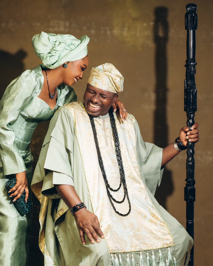 coffeeshotit's tweet photo. WEDDING ARE NEVER CALM (CHAOTIC) 

They are chaotic ,fast and unpredictable But that’s where we shine .WE SEE WHAT OTHERS MISS 

Coffee Don’t miss 

Photos @coffeeshotitweddings 
Studio @camerabossstudio 

Thank you my own oga @thecameraboss https://t.co/eFO9NY7Al8