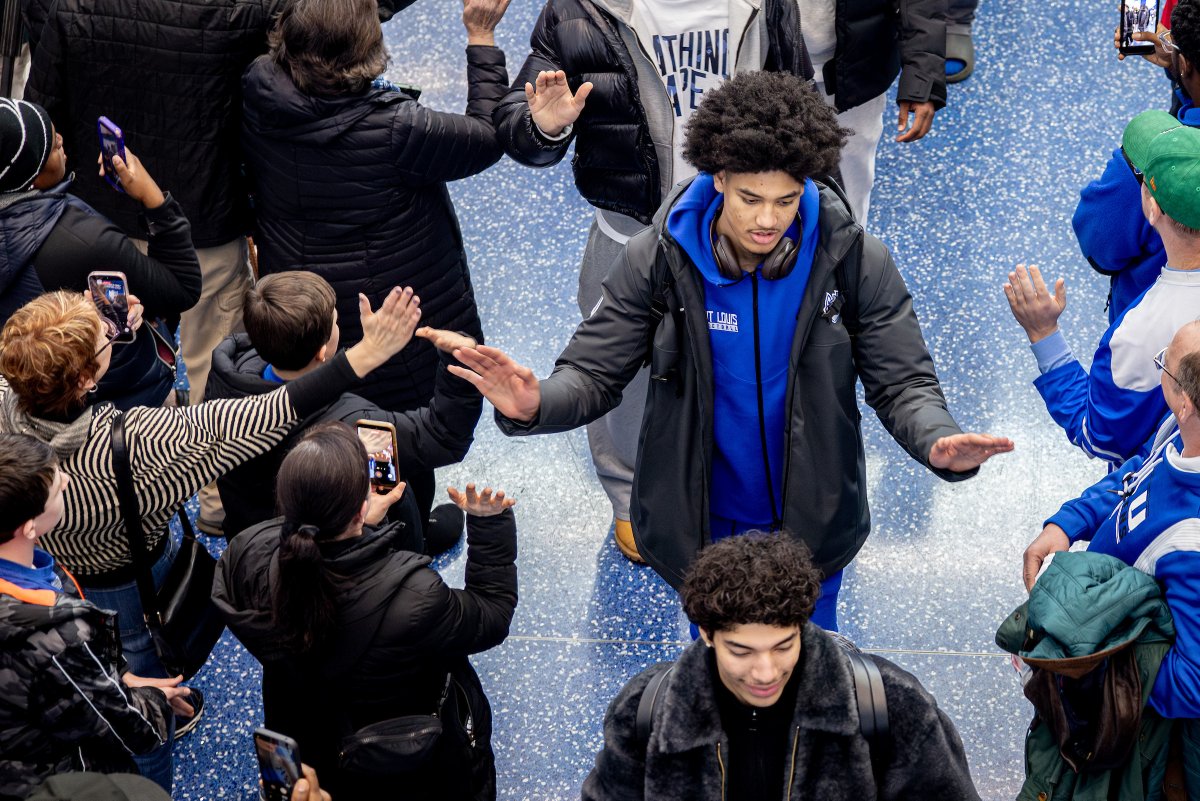 Saint Louis University tweet media