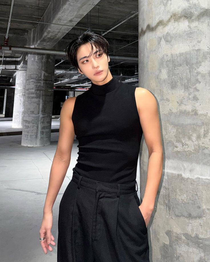 e mordam as costas porque seonghwa vai continuar sendo nossa princesa androgino que destrói gêneros