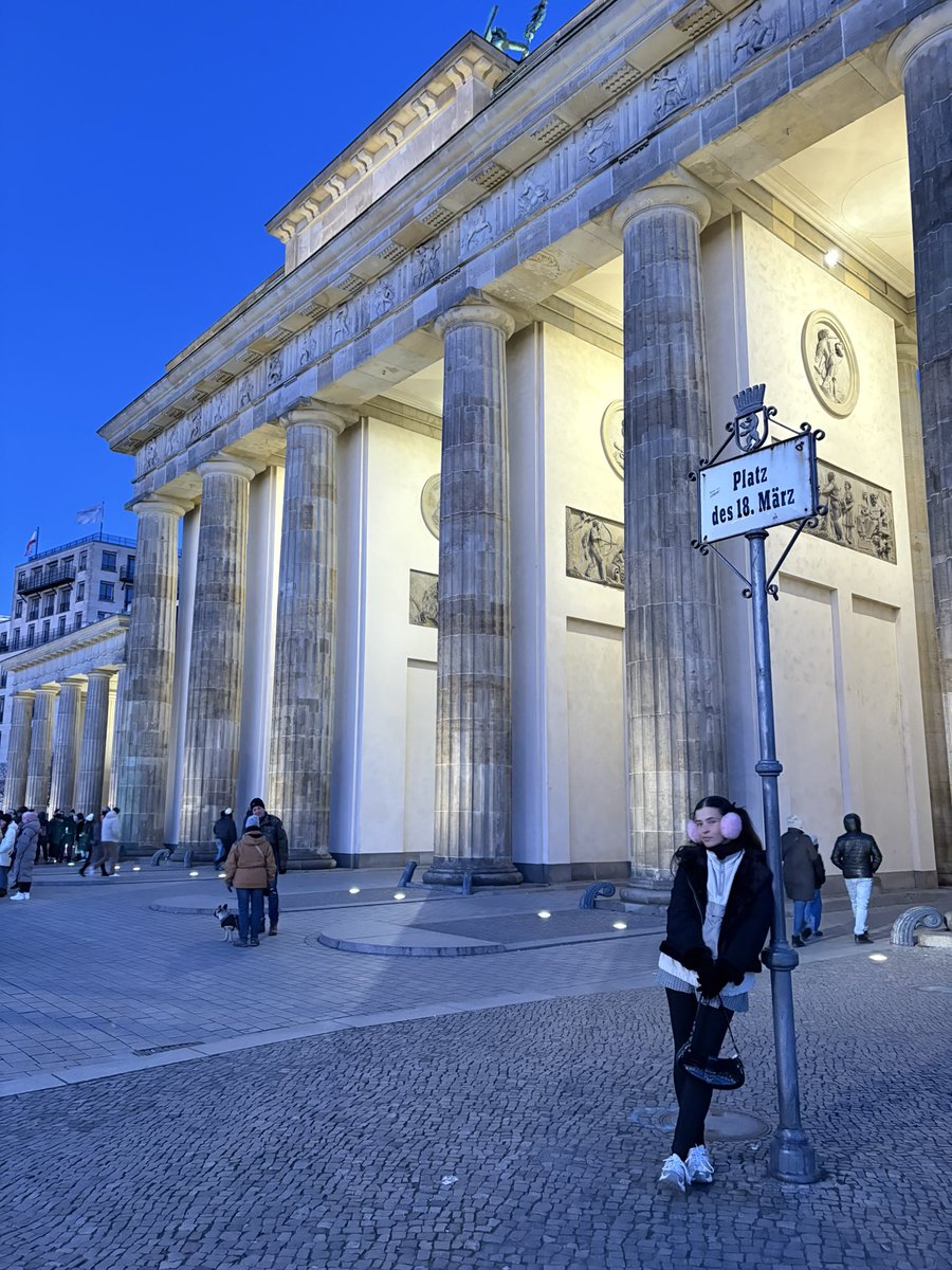 amore 🚬🐭 tweet media