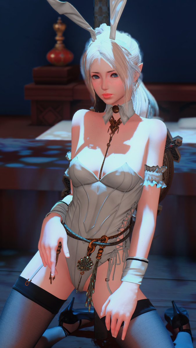 gwen! CEO of small boobies tweet media