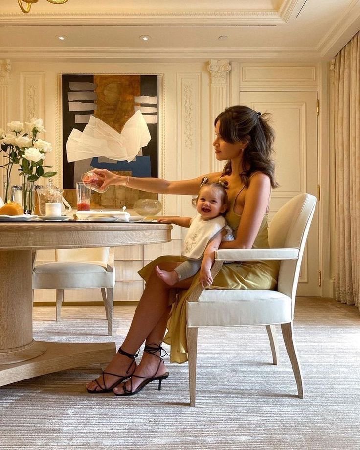 Avazoey_'s tweet photo. manifesting being a mum https://t.co/L1BcHIUZwI