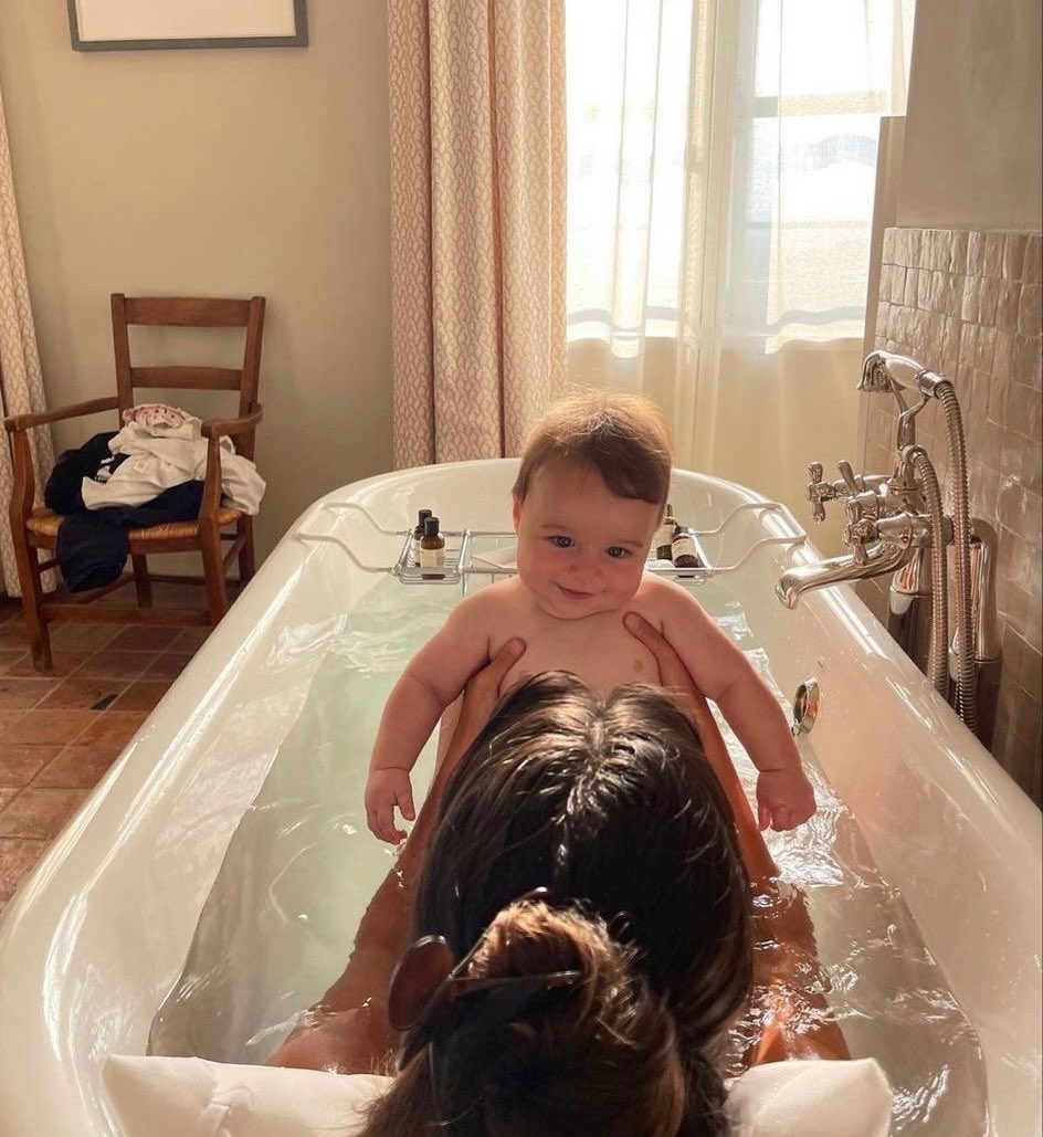 Avazoey_'s tweet photo. manifesting being a mum https://t.co/L1BcHIUZwI
