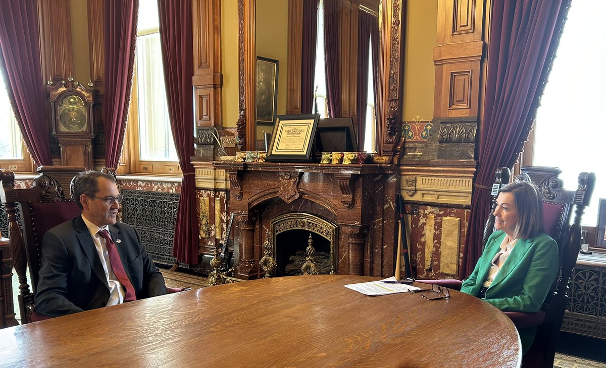 Gov. Kim Reynolds tweet media