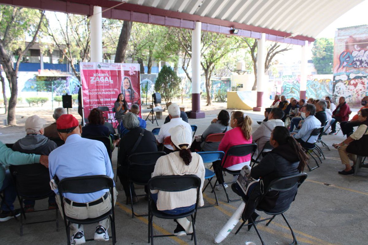 XochitlZagalMX's tweet photo. 💬 | En los últimos días, he tenido la oportunidad de conversar con estudiantes, académicos, expertos, vecinas, vecinos y medios de comunicación sobre la reforma electoral.
https://t.co/BI0NH2iOkt

#ParticipaciónCiudadana #ReformaElectoral #EscuchaActiva #ConstrucciónColectiva https://t.co/ZGrUUO1c33