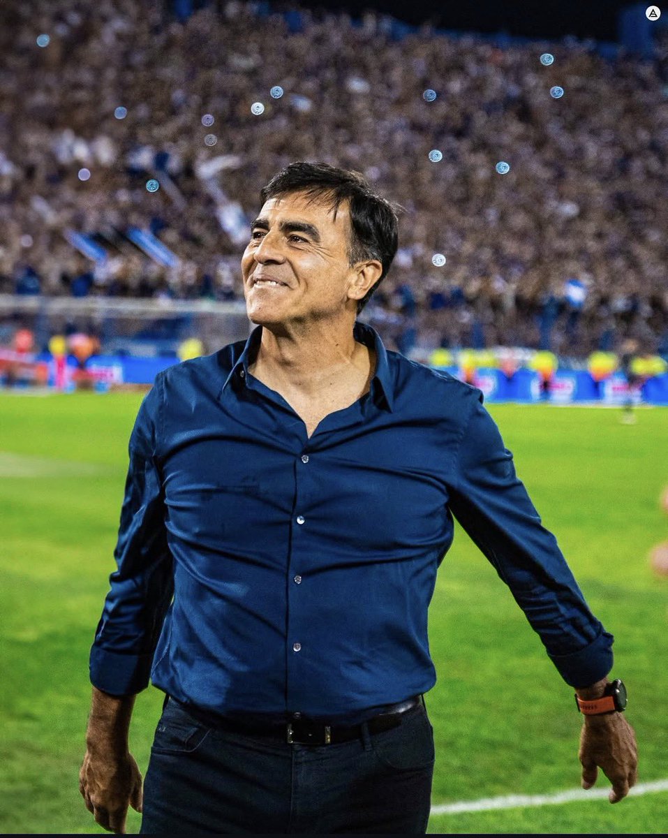 🔻Banco a Quinteros, digo lo mismo de siempre. Otro entrenador que Triunfa en todos lados, pero va a #independiente y pasa de todo? El problema viene de arriba, y los de arriba limitan a los 11 en cancha. Espero que estos hdp no se lleven puesto a un señor Entrenador.