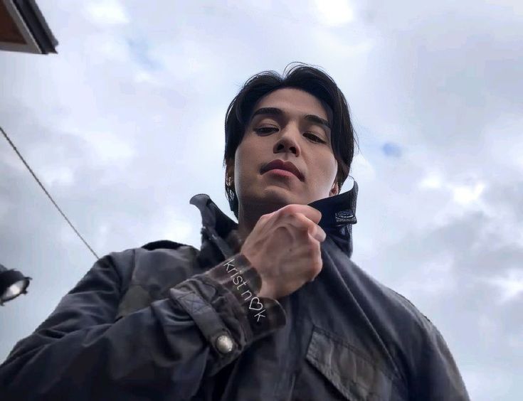 Nicholas tweet media