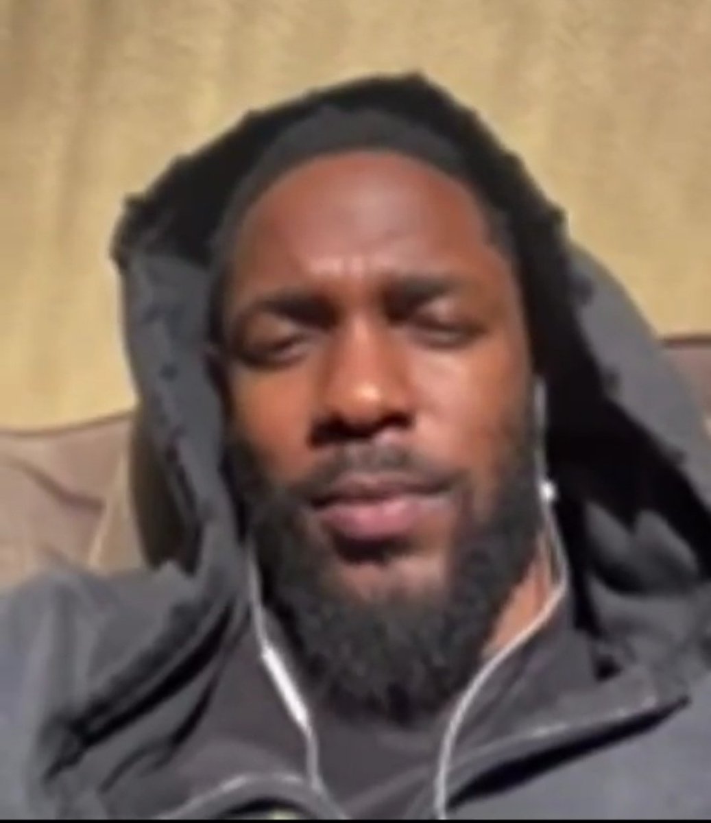 IneedLatteAndBrownie tweet media