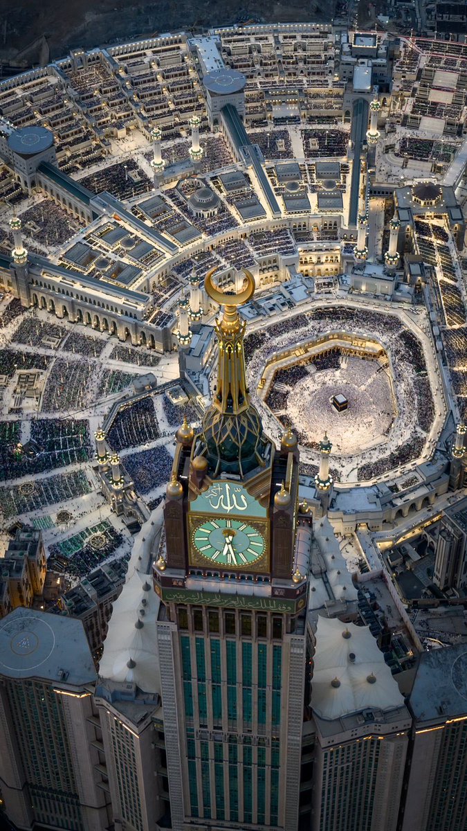 Hyoolah_a's tweet photo. #ختمه_الحرم
#عبدالرحمن_السديس
#ليله_٢٩ 

اللهم افتح لنا في الجنة باب لا يسد
واجعل لنا في هذه الليلة دعوة لاترد 🤲🏻
رابط ختمة الحرم فضيلة الشيخ/
 عبدالرحمن السديس 
https://t.co/IZ8IBYpD9n https://t.co/M6vsnCVDzs