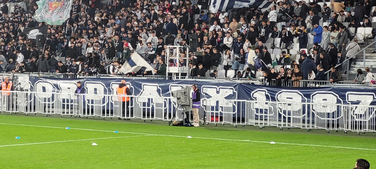 PassioNey 💙🤍 tweet media