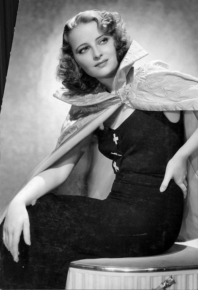 Forever Louise Brooks tweet media