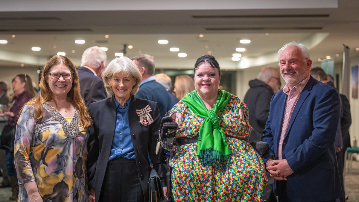 Adrian Robson tweet media