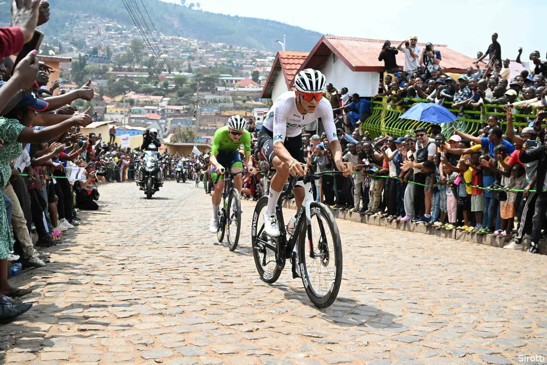 Mihai Simion tweet media