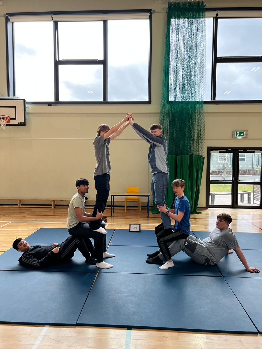 BelmayneEtss's tweet image. #TY students this week enjoying gymnastics in PE. Thanks Conor