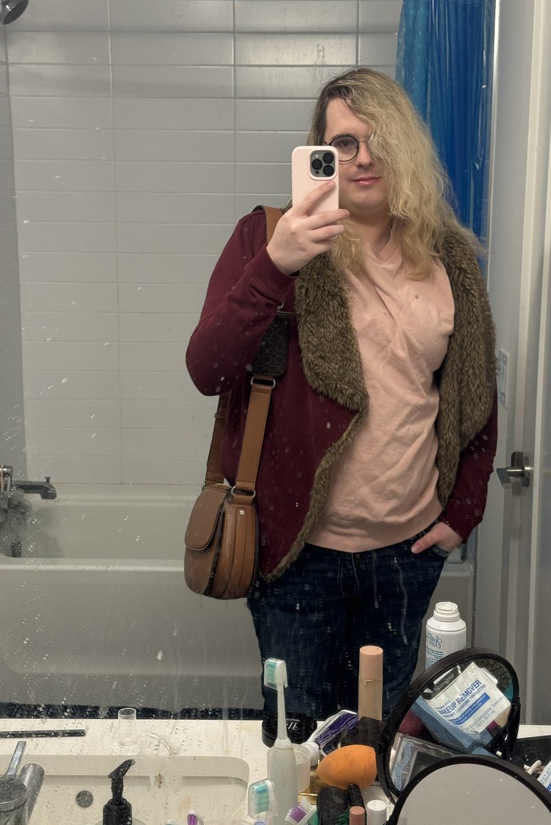 Empress Eevee 🏳️‍⚧️ tweet media