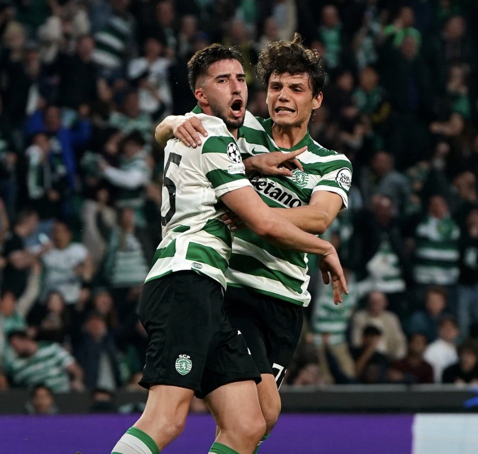 Footballtweet's tweet photo. Meanwhile in the Champions League early kick-off: 

First leg:
🇳🇴 Bodø/Glimt 1-0 Sporting 🇵🇹
🇳🇴 Bodø/Glimt 2-0 Sporting 🇵🇹
🇳🇴 Bodø/Glimt 3-0 Sporting 🇵🇹

Second leg:
🇵🇹 Sporting 1-0 Bodø/Glimt 🇳🇴
🇵🇹 Sporting 2-0 Bodø/Glimt 🇳🇴
🇵🇹 Sporting 3-0 Bodø/Glimt 🇳🇴

SPORTING ARE LEVEL! THE COMEBACK IS COMPLETE!