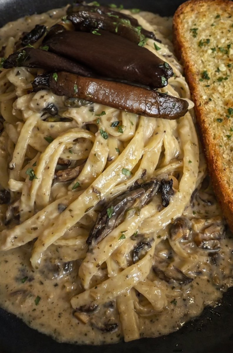 Kate 🏄‍♀️🌊🤙〓〓 tweet media