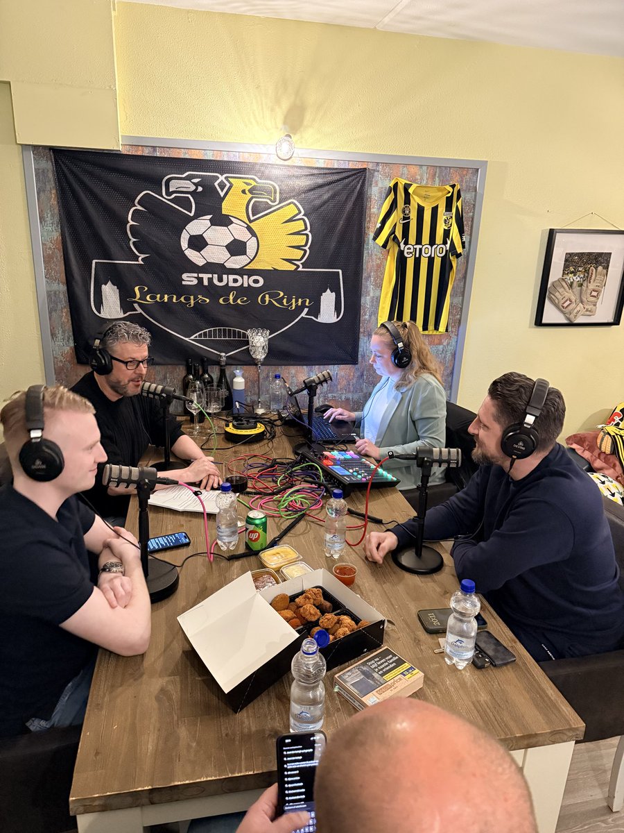 Bennie Burgers tweet media