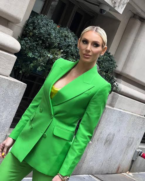 Charlotte Flair tweet media