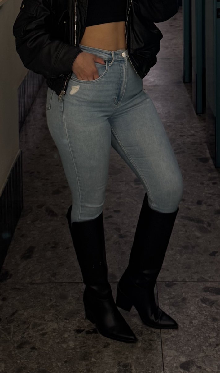 Goddess Estef tweet media