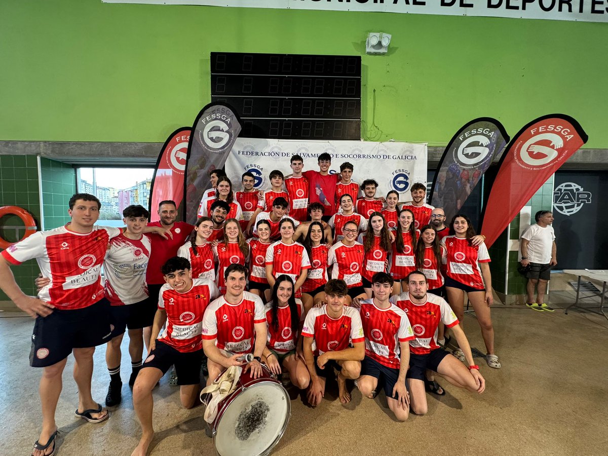 ClubSysca's tweet photo. SOMOS CAMPIÓNS GALEGOS

Esta fin de semana tivo lugar na piscina Rosario Dueñas, en Ourense, o Campionato Galego Xúnior e Absoluto.

Por quinto ano consecutivo os nosos deportistas proclamáronse CAMPIÓNS GALEGOS. 

Parabéns!!
#FORZASYSCA https://t.co/Nv903bBSH1