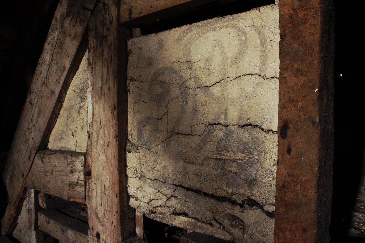 A mysterious cipher on an infill panel of a gable in a mid-17th century Worcestershire house. Buildings archaeology is gradually revealing many examples of folk traditions. To find out more, join us online for The Folklore of Ancient Buildings on 2 April:
eventbrite.co.uk/e/the-folklore…