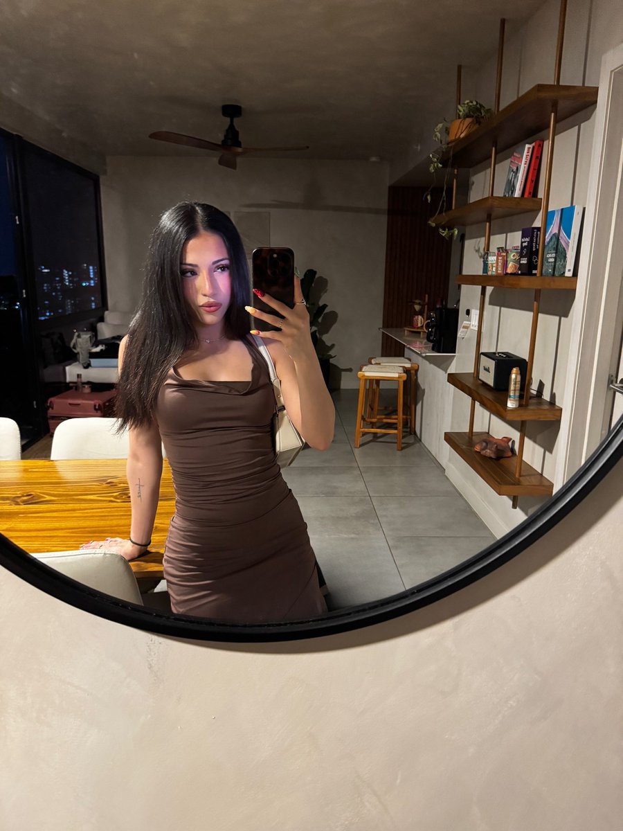 itsgabyxo's tweet photo. felt cute https://t.co/XSIlok8hUk