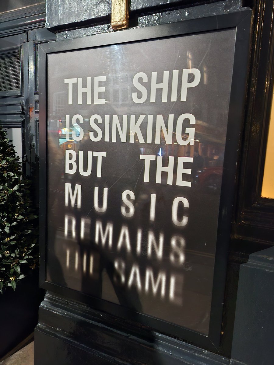 Mind the Blog tweet media