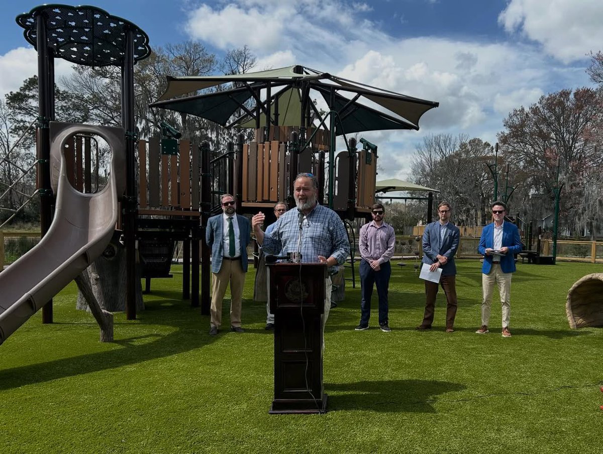 Around Charleston tweet media