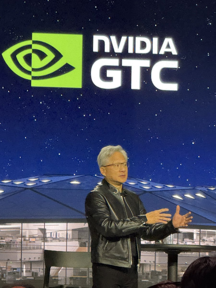 Ed Ludlow tweet media