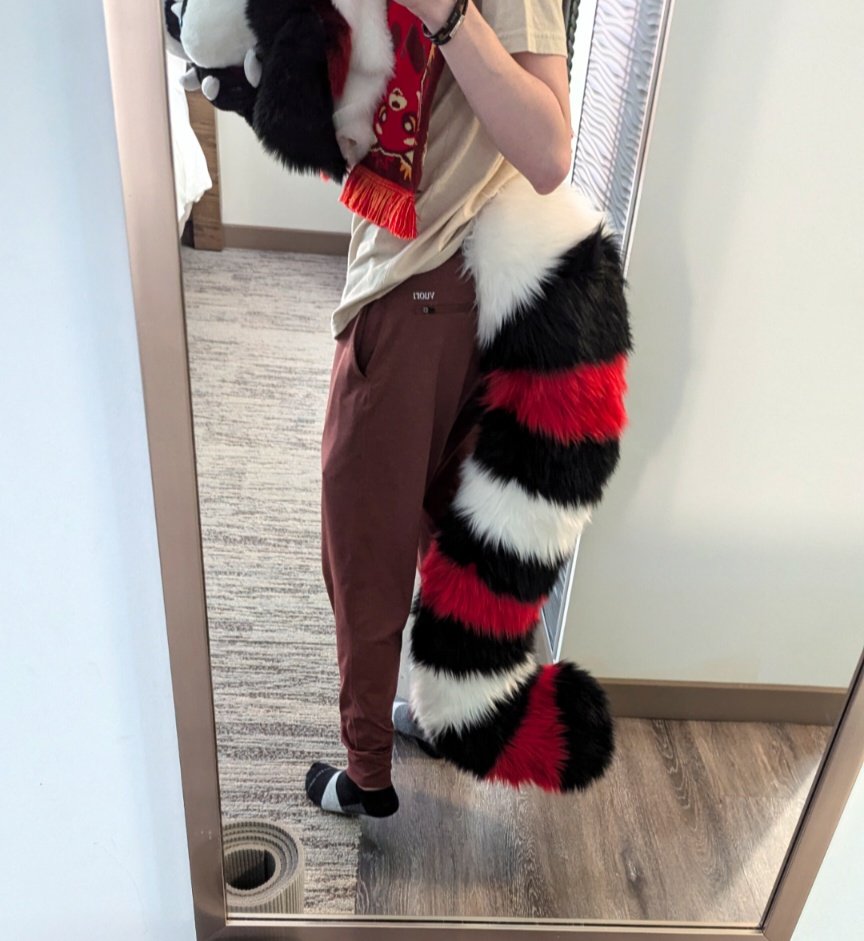 Easter Ester tweet media