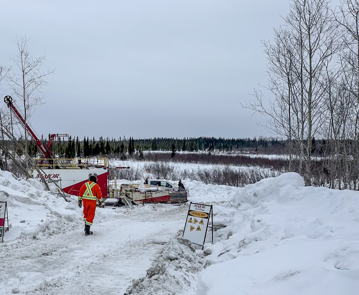 OnyxGoldCorp's tweet photo. Even in the depth of a Northern Ontario winter, the Onyx Gold team remains active at Munro-Croesus.

A 75,000 m, three-rig drill program continues to expand Argus North, with core logging, sampling and modelling advancing in parallel.

Year-round access supports uninterrupted operations.

https://t.co/2U5EEkmi8b 
$ONYX.V
TSXV: ONYX | OTCQX: ONXGF
#GoldExploration #Timmins #Drilling #OntarioMining