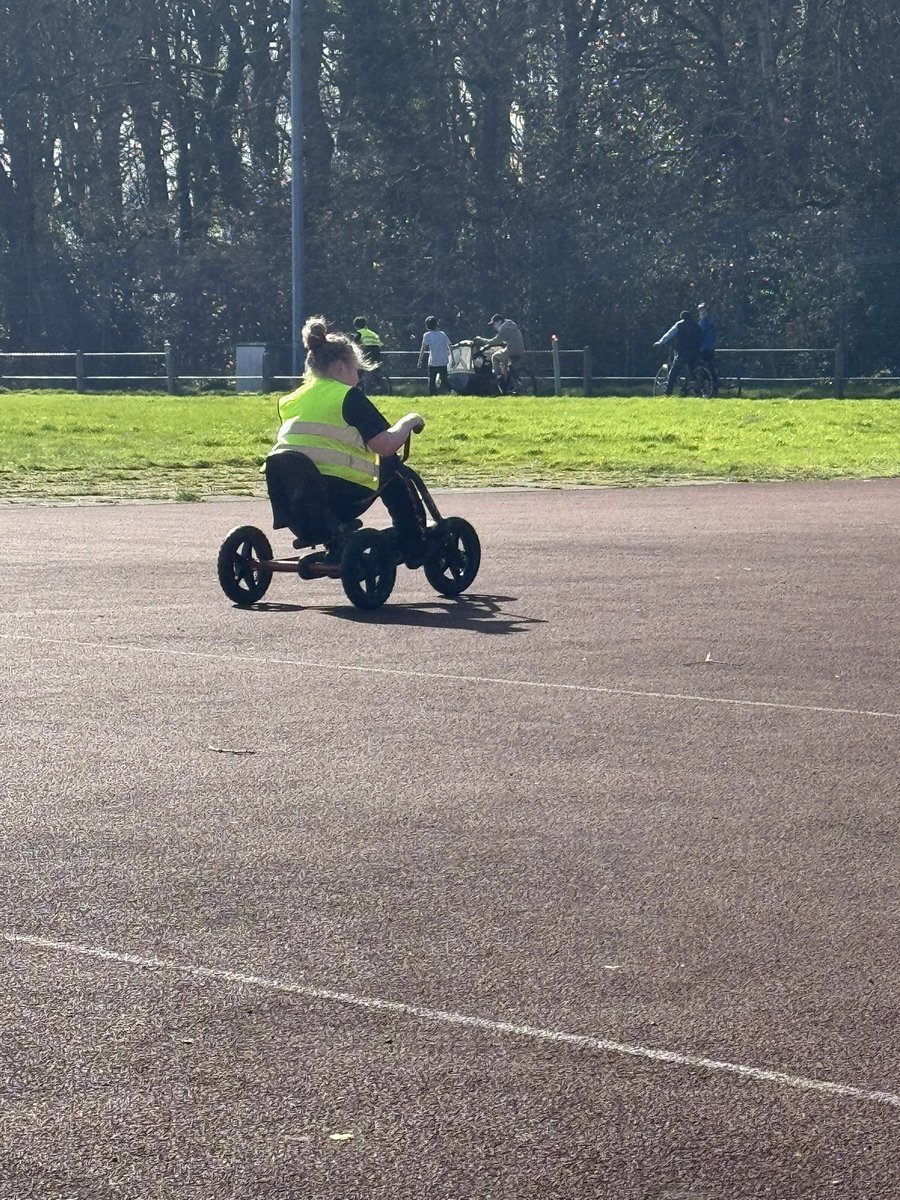 Button Lane Primary tweet media