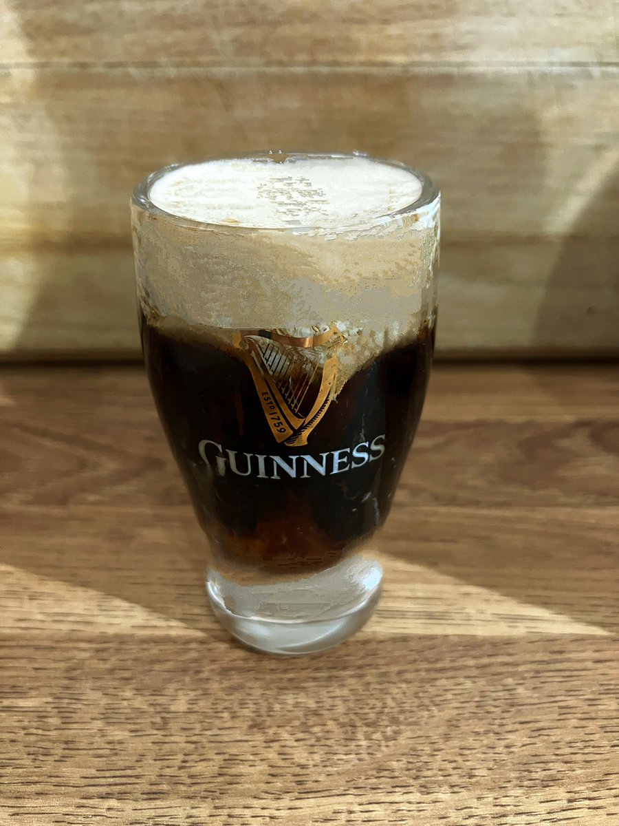 karen thompson tweet media