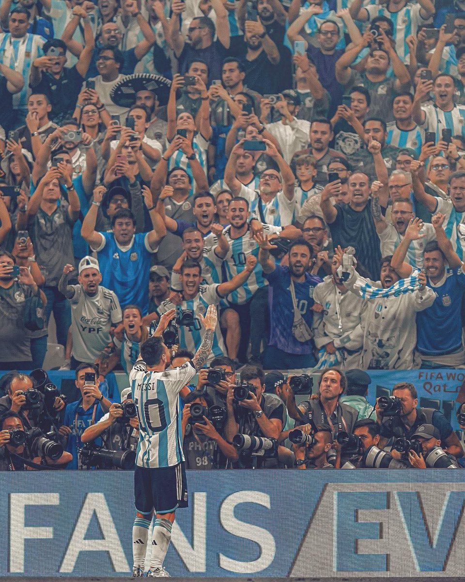 LM10GOAT 🐐 tweet media