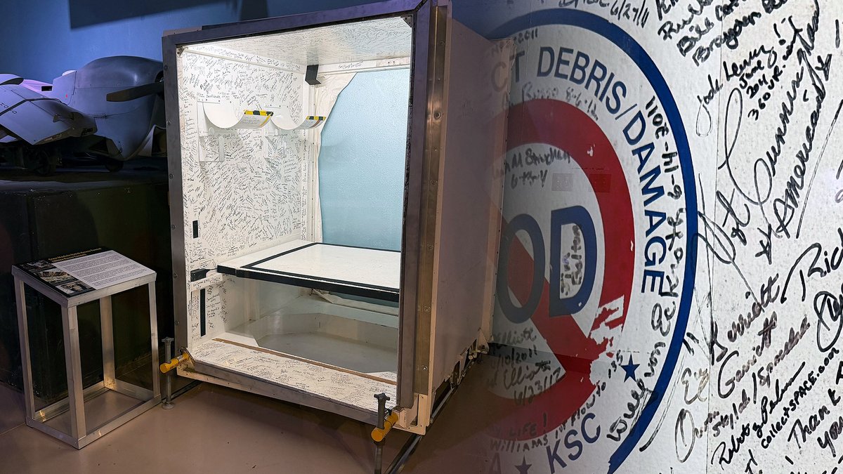 collectSPACE tweet media