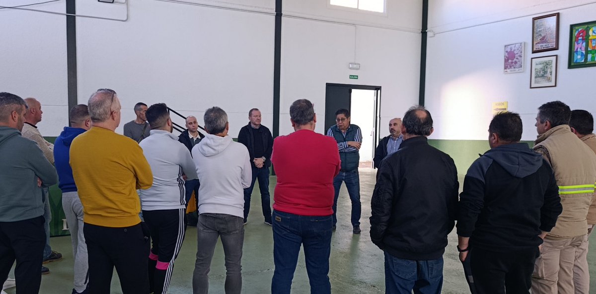 CCOOHabitat_Ja's tweet photo. Tercera Asamblea informativa en Alcaudete Convenio Provincial de la Madera.
Nos llevamos la información de  las necesidades del sector y evaluamos la postura a seguir por la parte social en la mesa de negociación. @Joseccooand @ALVIC_ESP @comerciojaen @CCOOHabitat_AN https://t.co/MiWB3mguGp