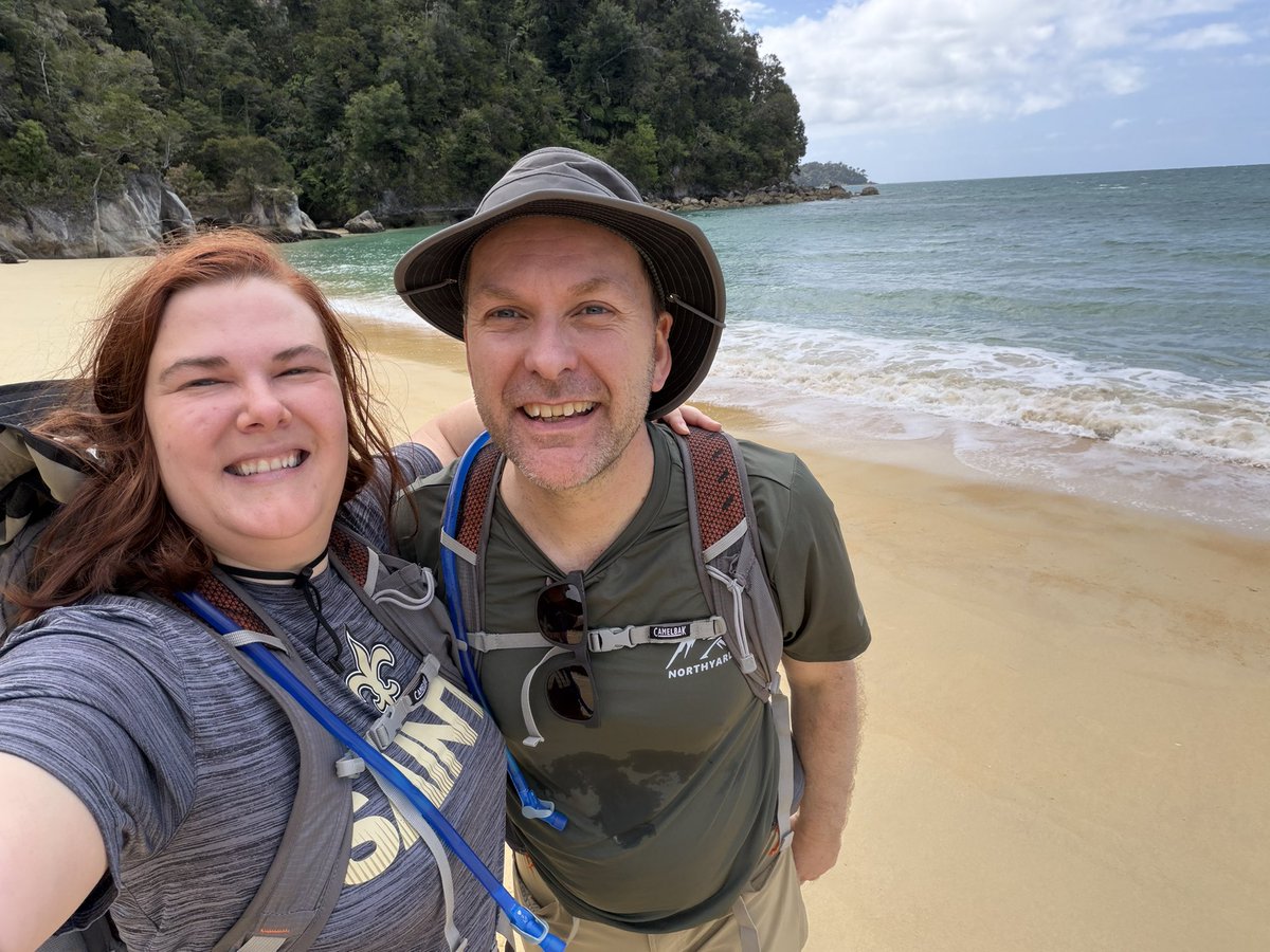 PC Builder tweet media