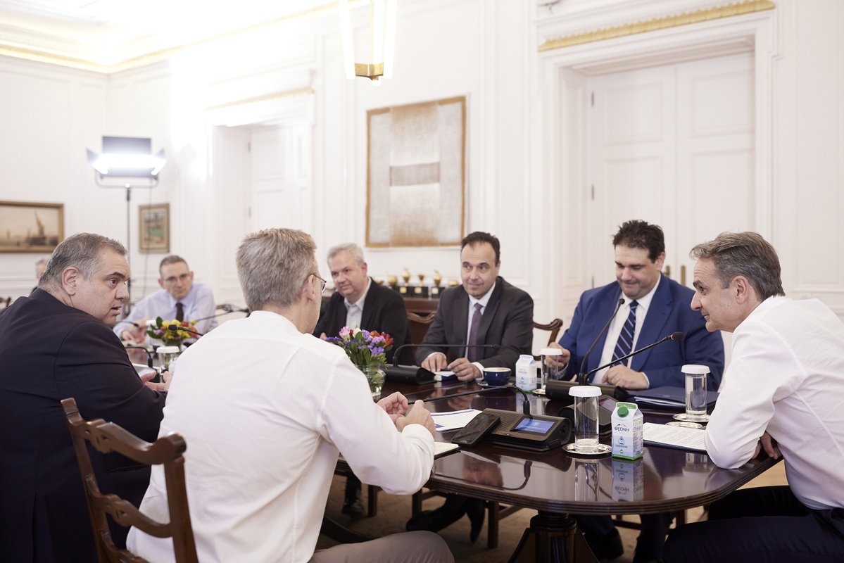 Prime Minister GR tweet media