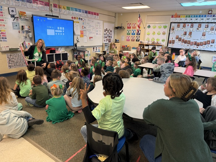 Amy Conway tweet media