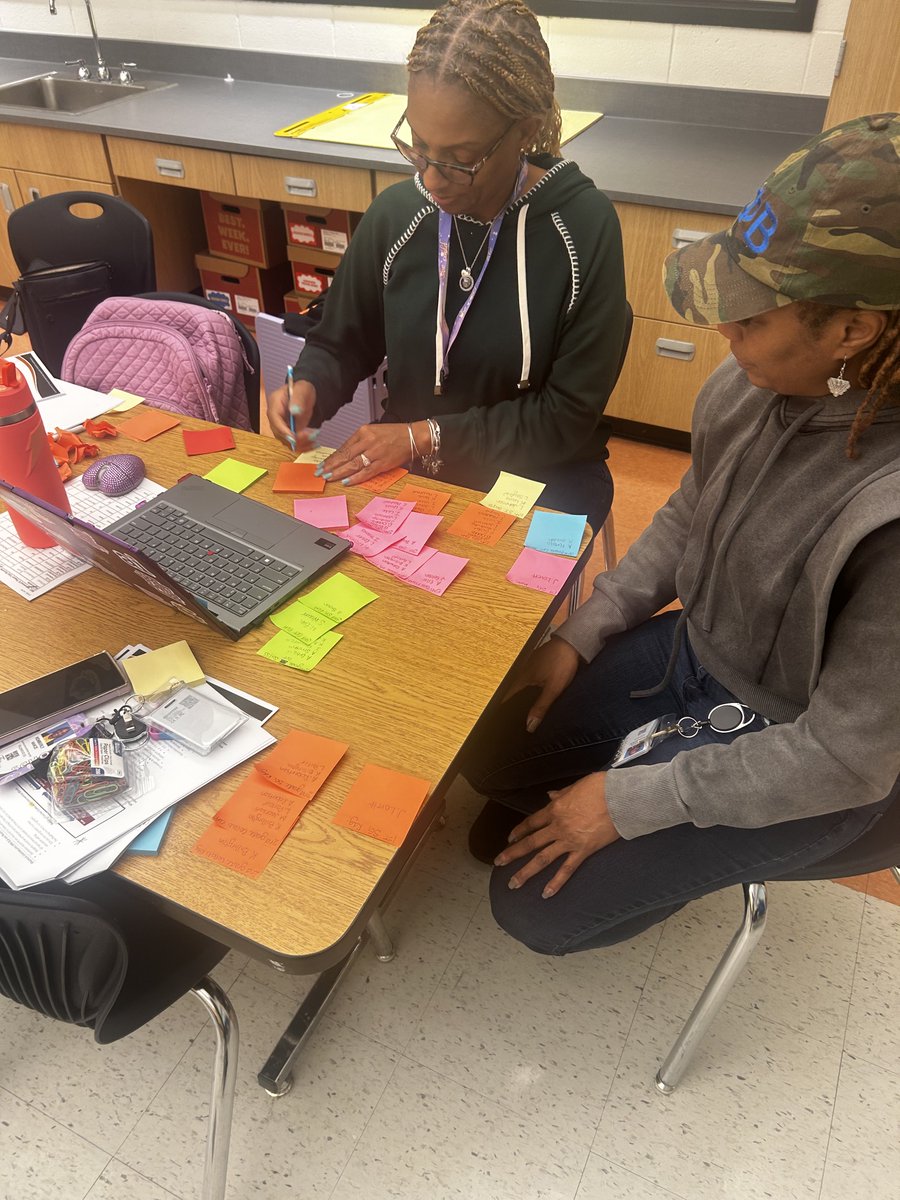 Mrs. Palmer tweet media