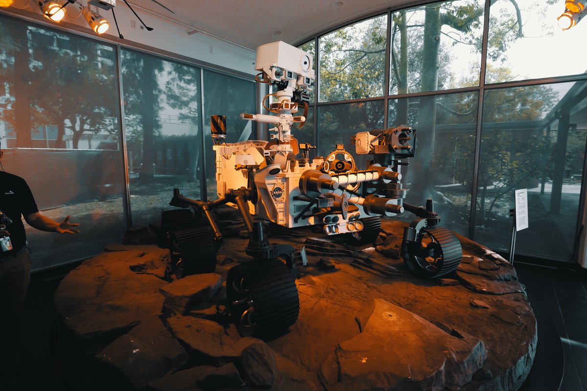 MiddKid Productions tweet media