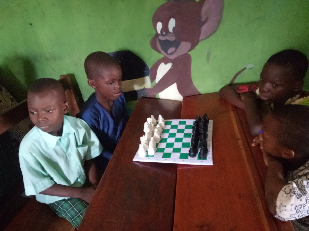sgy4Womendev's tweet photo. Our intergenerational chess journey continues to unfold beautifully across two pilot locations in Lagos.
At MASC Care Home, we train senior citizens &amp; caregivers twice weekly — a calm, reflective space where chess becomes therapy, conversation, and connection. https://t.co/p22yTAZyhz