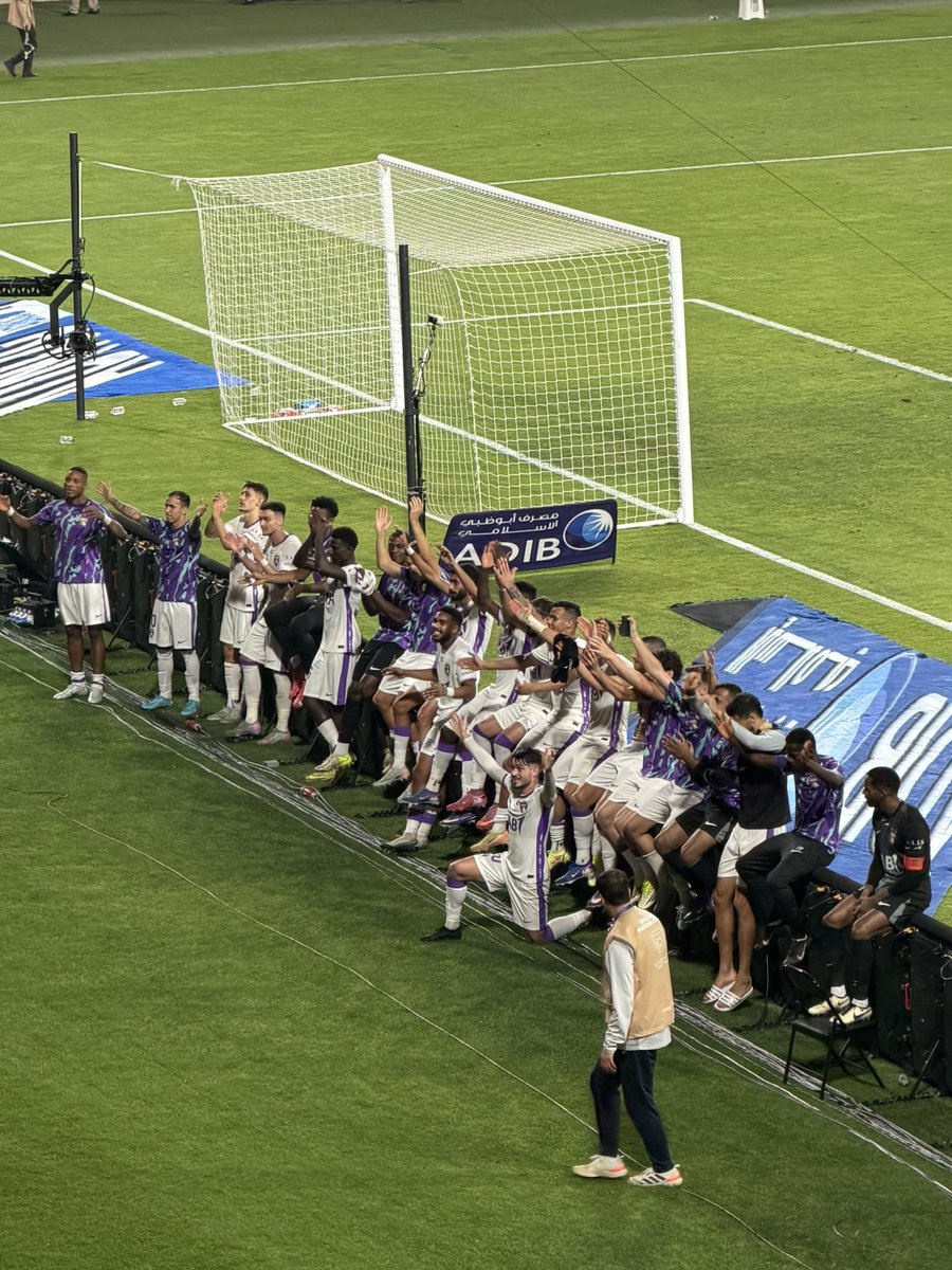 اخر سبع مباريات بين العين و الوحدة في استاد آل نهيان :

انتصر العين في 6 🟣
انتصر الوحدة في 1 🟤

( سيطرة )